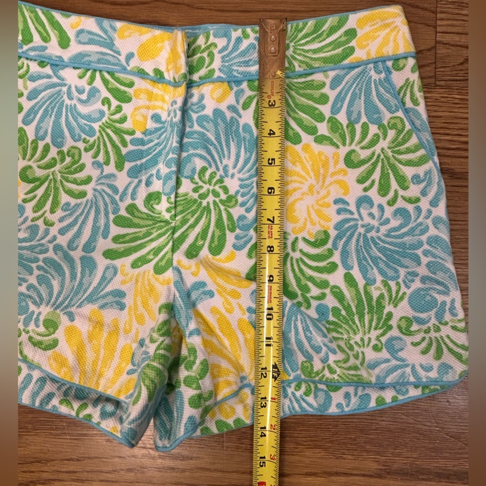 Elizabeth McKay Tropical Print Tailored Resort Shorts Size 10 Coastal Preppy - Picture 8 of 15